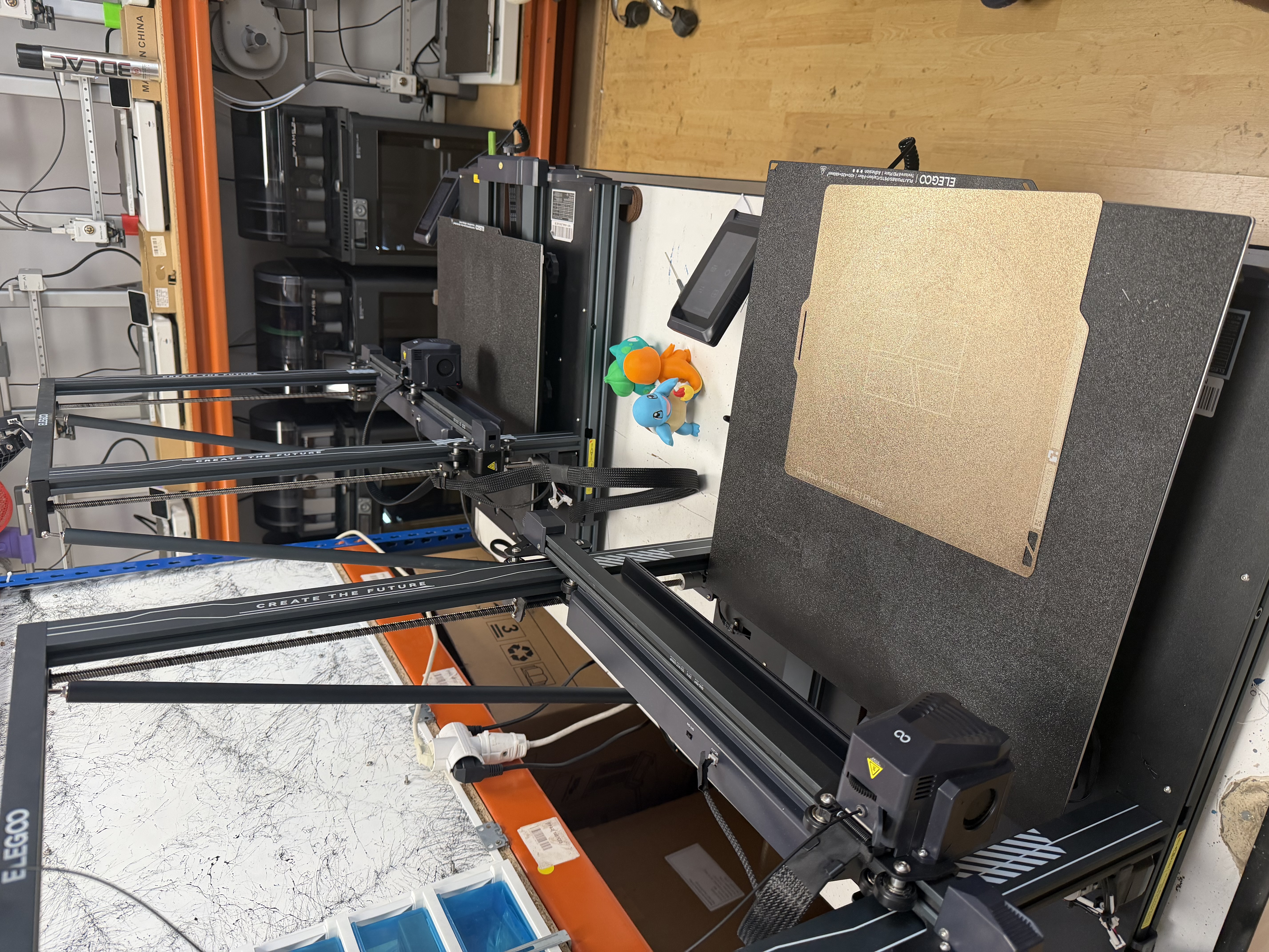 A few years ago, I taught a friend how to acquire and use his first 3D printer; today, he has his o…