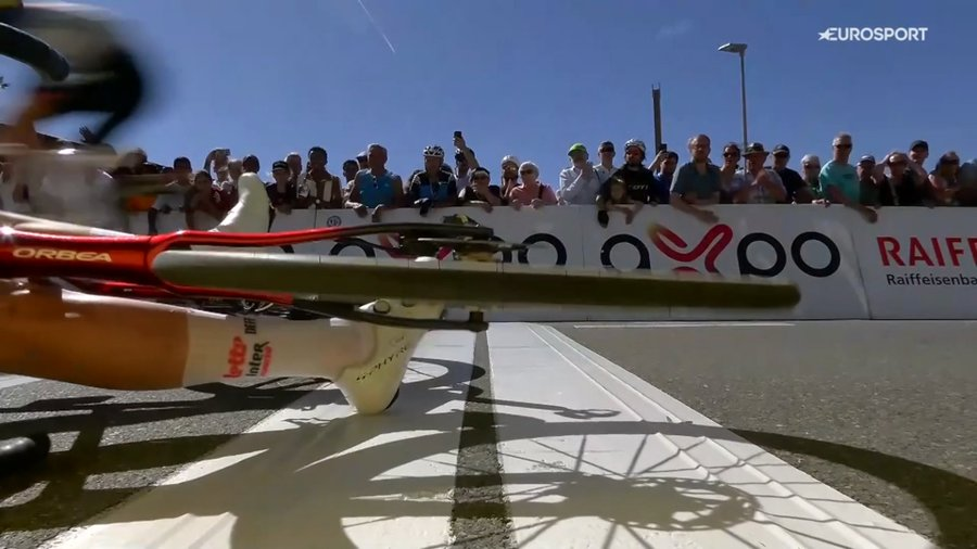 Unforgettable photofinish for the first pro victory for Liam Slock.

[[Sport]] [[Cycling]] [[GP Gip…