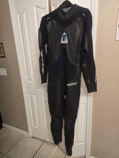 Hey Florida surfers.  Has anyone seen one of these before?
Patrick Swayze wore one in Point Break w…