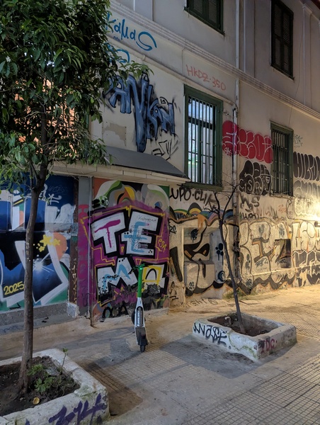 Only impression has been the night, right streets with graffiti everywhere