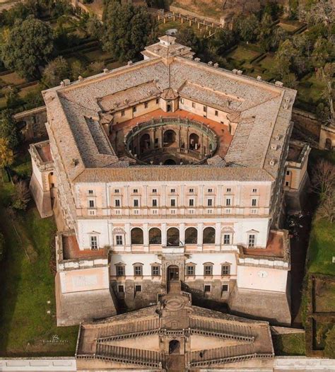 The official Pentagon, Italy.